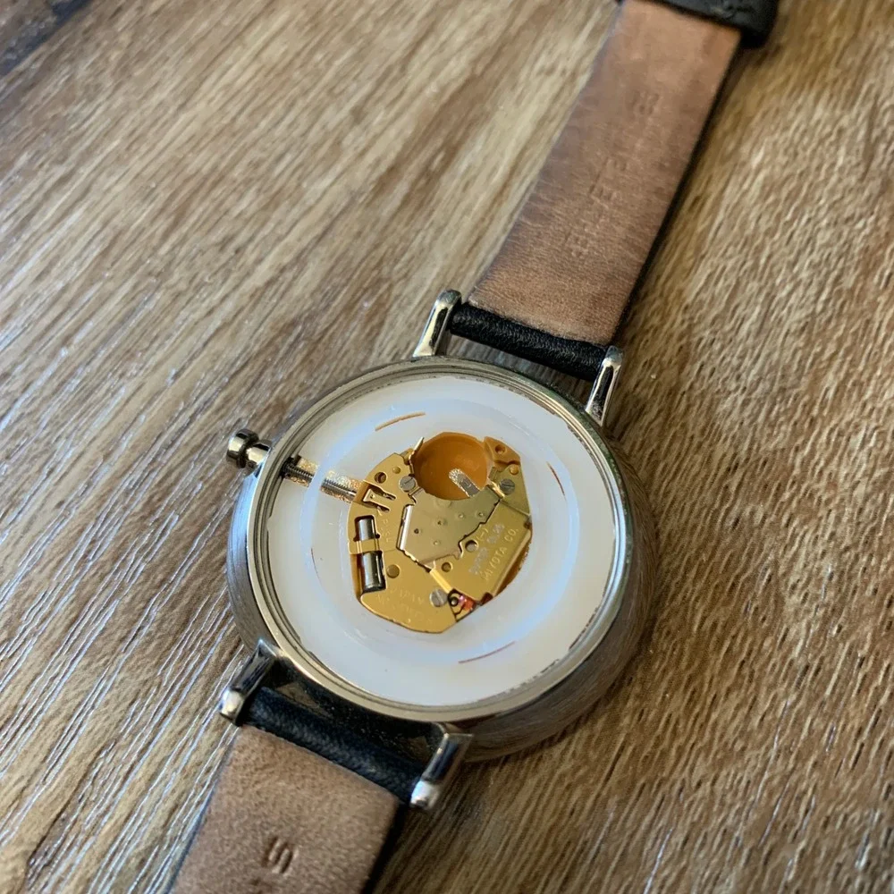 super cute Skagen Ditte watch w/ black leather strap - missing back
